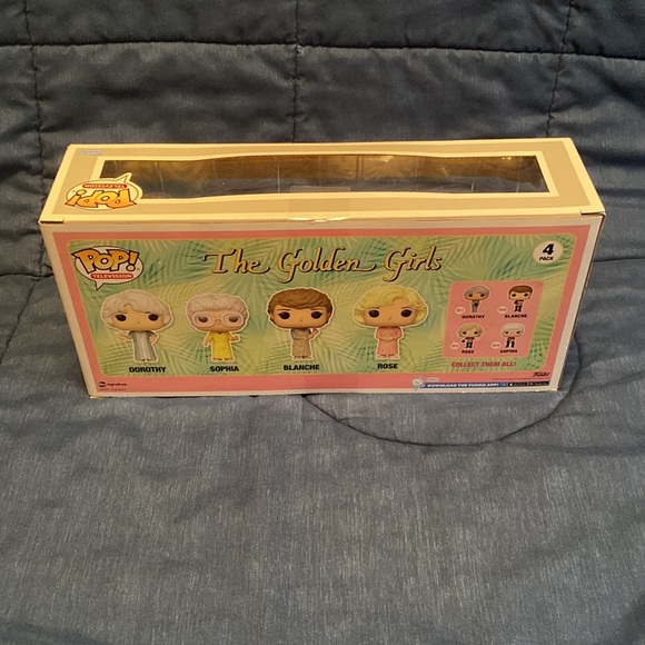 The Golden Girls 4-Pack Funko Pops - Picture 13 of 15
